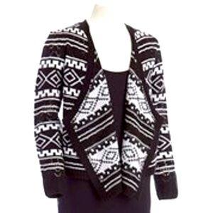 BLUSH & BLOOM Boho Large Aztec Acrylic Short Waist Cardigan Sweater